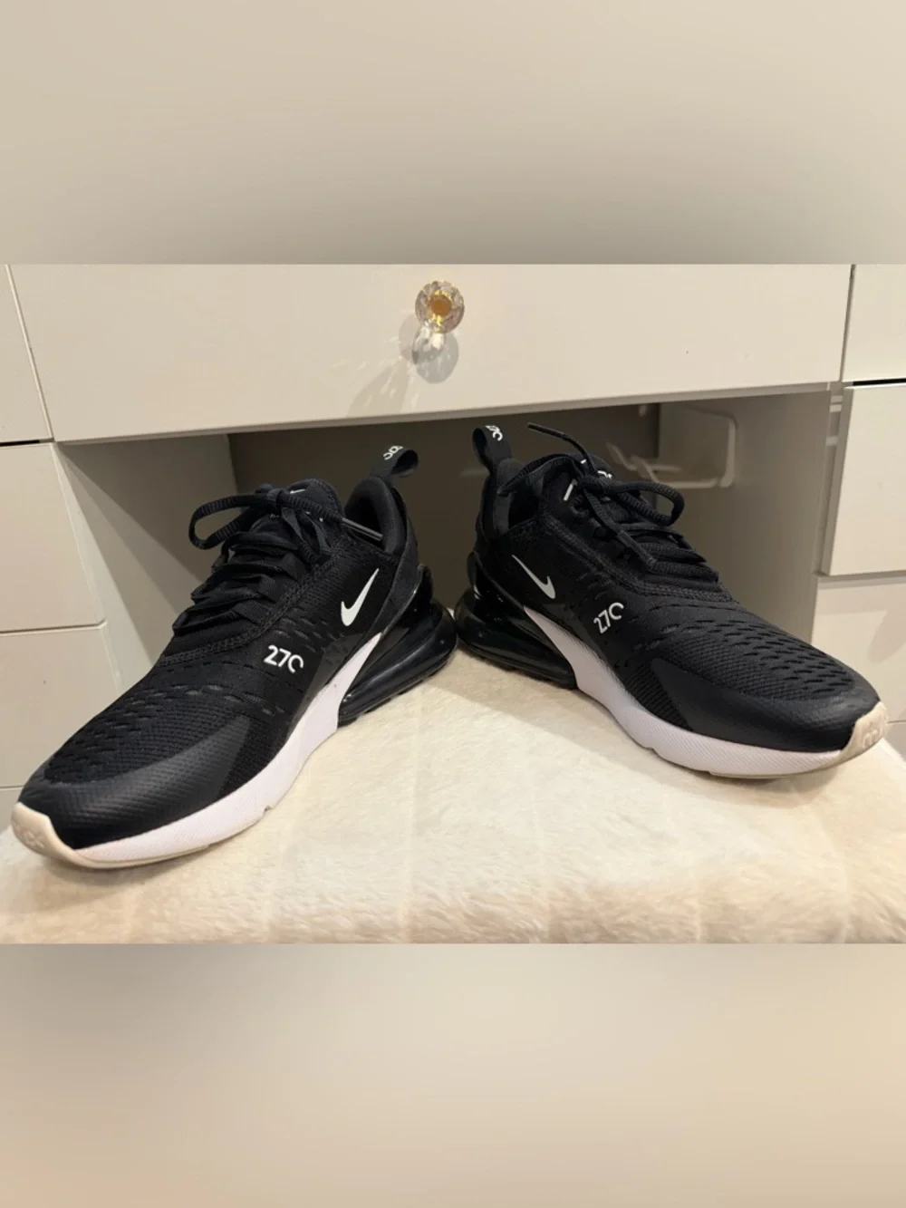 Nike Women’s Black & White Air Max 270 Sneakers